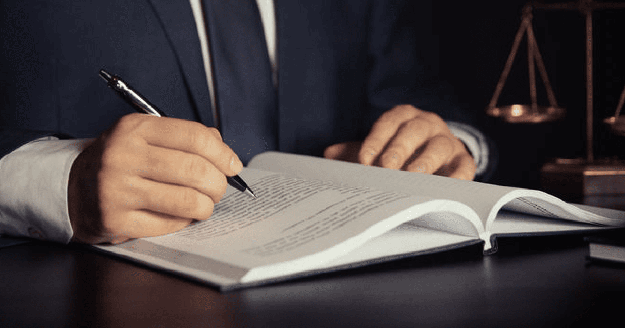 在巨大的損失面前，追回損失，已成為當下絕大部分投資者的重中之重。但跟華爾街上的資本巨頭相比，我們的華人機構和個體又該如何追償？如何最大限度地追回已損失的資產？FTX 華人受害者如何討公道？律師提出 4 大方案！