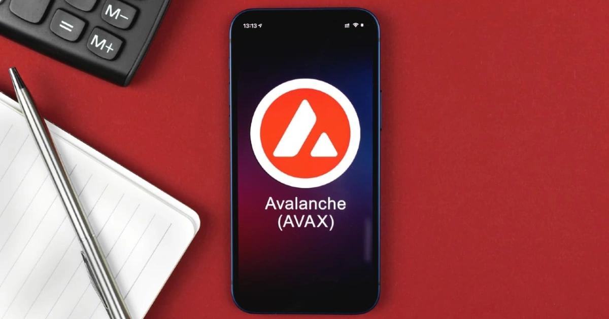 DAT比挖礦更香？礦商要募資5.5億買AVAX，股價暴漲149%！AVAX One 宣布以 Avalanche 為核心轉型區塊鏈資產金庫，啟動 5.5 億美元募資，並大舉收購與質押 $AVAX，股價單日飆升近 1.5 倍。