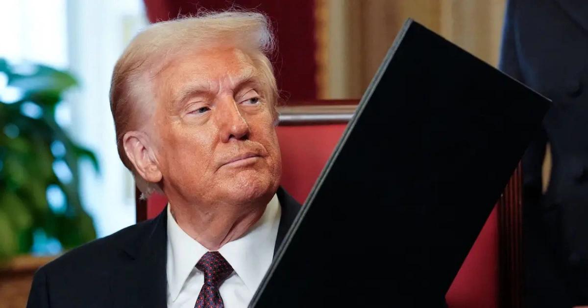 跟著川普投資？台灣創業家開源Trump Code分析美股，命中率超六成台灣創業家開源 Trump Code，分析 7,400 篇貼文、測試 3,155 萬組模型，預測 S&P 500 命中率達 61.3%。