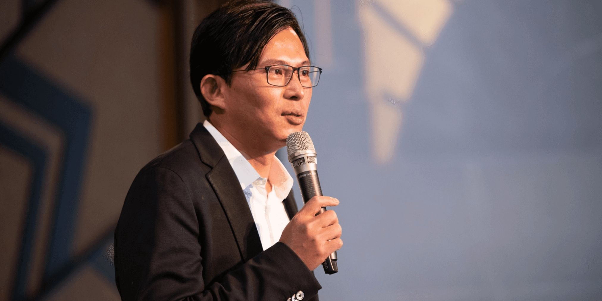 打詐國家隊沒用？黃國昌質詢轟「受害者求助無門」：檢察官裁判品質慘不忍睹台灣立法院昨日正式開議，曾被譽為「國會戰神」的黃國昌重返立院，針對司法改革、詐騙議題狂轟，尤其是台灣成立「打詐國家隊」之後的成效。