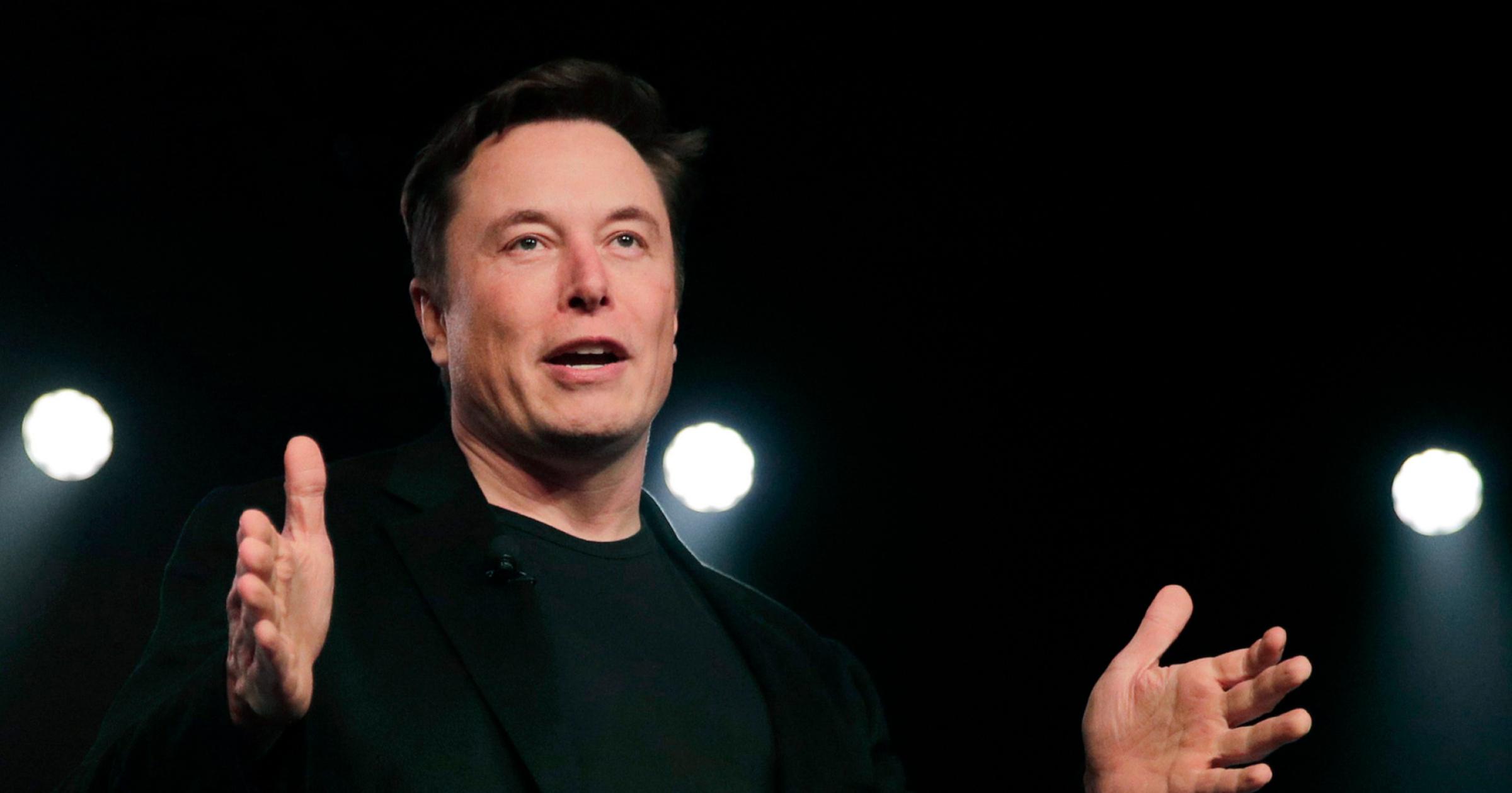 特斯拉第二季財報揭露，已經賣出 75% 比特幣。聞訊後，比特幣失守 23,000 美元，而馬斯克則在稍早透露原因。遇熊就落跑？特斯拉脫手 75% 比特幣，馬斯克親上火線解釋