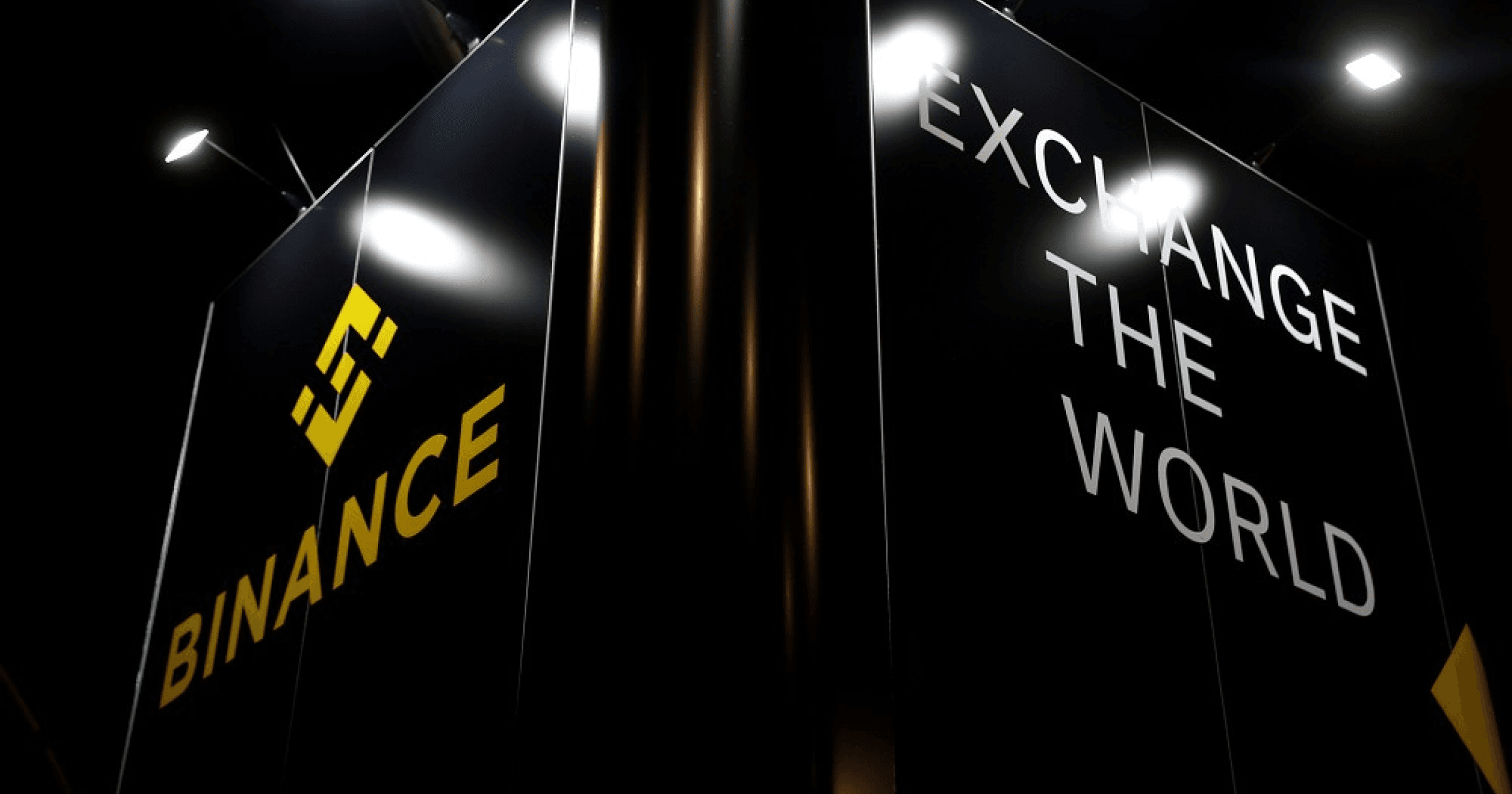 全球最大加密貨幣交易所正面臨「恐怖提款潮」？數據顯示，幣安 24 小時內資金淨流出 30 億美元，創下今年 6 月以來最高紀錄。到底發生了什麼？FTX破產餘波？幣安淨流出30億鎂，2原因造成「恐怖提款潮」！