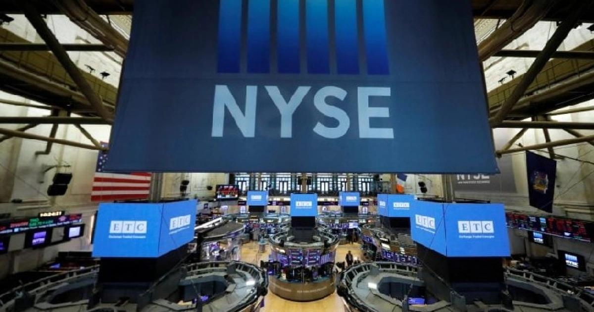 紐交所突發上市通知！Solana、萊特幣、Hedera現貨ETF最快週二交易紐約證交所突襲發布上市通知，Solana 質押 ETF、萊特幣及 Hedera 現貨 ETF 獲批，預計最快週二交易。利用 8-A 文件與通用上市標準，在美國政府關門期間通過審核。