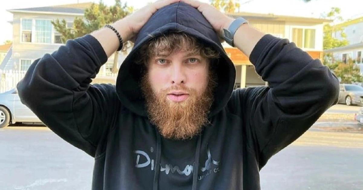 貧民窟移民變狗狗幣富翁！一支紀錄片，講述Contessoto的勵志故事從洛杉磯貧民到狗狗幣百萬富翁，Glauber Contessoto 靠著單純覺得「好玩」的信念 All in DOGE，暴起又暴跌，再次回歸巔峰，成為迷因文化代表人物。