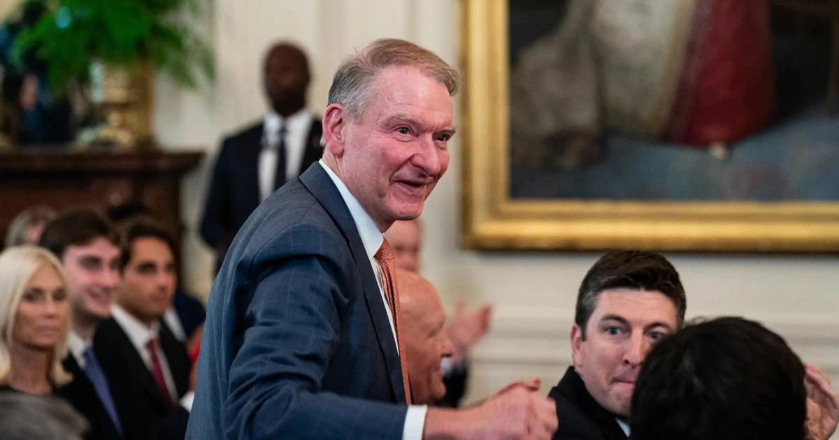 美國轉向加密友善！SEC將推創新豁免，讓加密公司跳過傳統合規程序SEC 計劃推出「創新豁免」，協助加密企業快速合規上市，並與 CFTC 合作重塑監管架構，力圖重奪加密市場主導權。