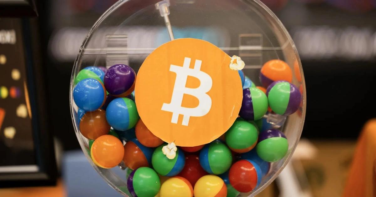 挖到爽拿千萬！比特幣獨立礦工值得做嗎？幫你比較挖礦、樂透機率Solo 挖礦雖爆塊機率極低，但其類似「公益彩票」的激勵設計，仍吸引眾多礦工參與，共同維護比特幣網路的長期去中心化與安全。