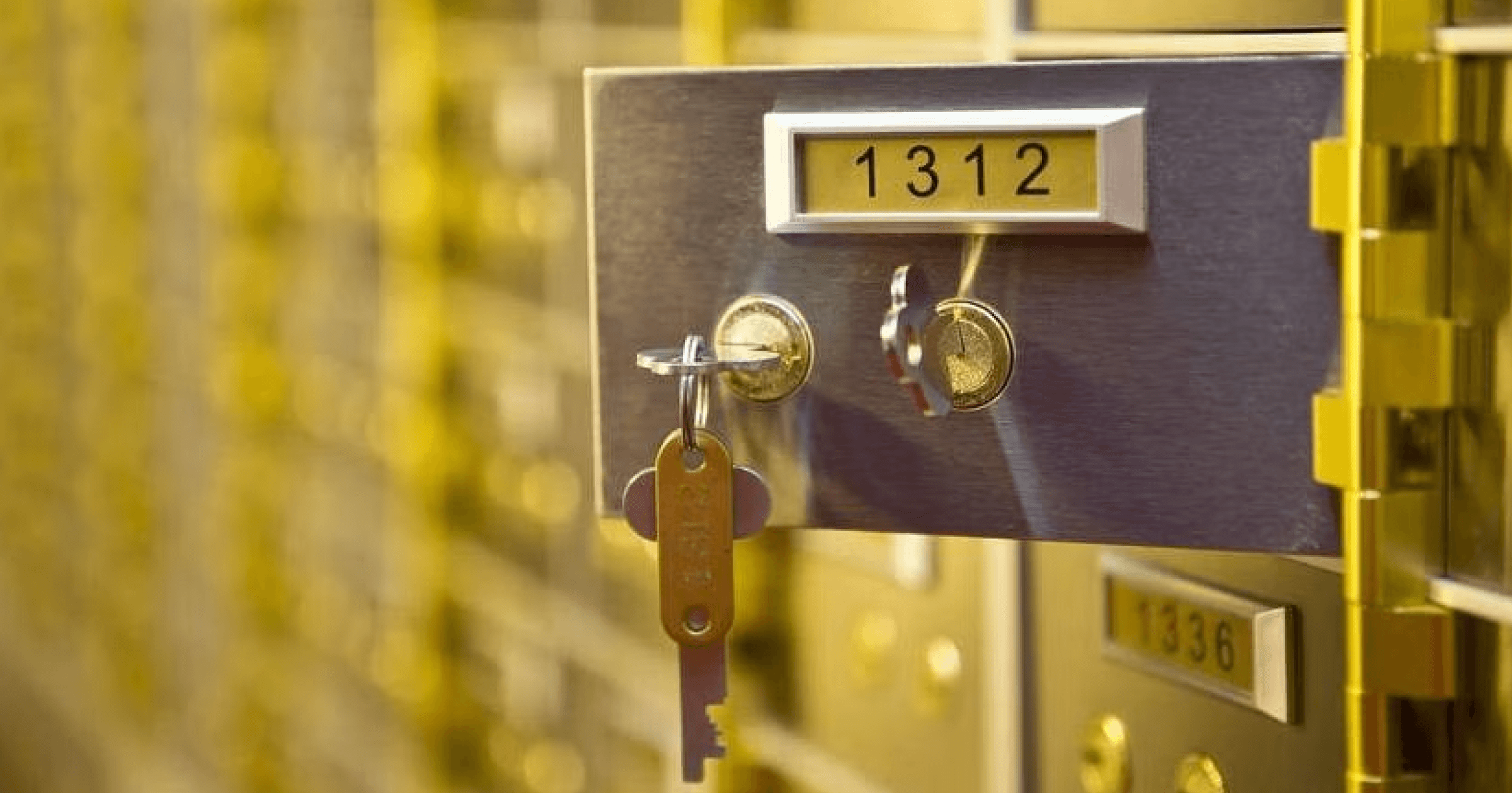 近日，美國一間銀行儲戶存放在保險箱中的 4,000 美元離奇消失，向銀行方面求償未果，找來媒體用輿論施壓，才拿回這筆錢，而相比中國，他可能還算是幸運的。 4 千鎂存保險箱離奇消失，銀行還拒絕還錢？網友笑：加密貨幣 Can Help！ 