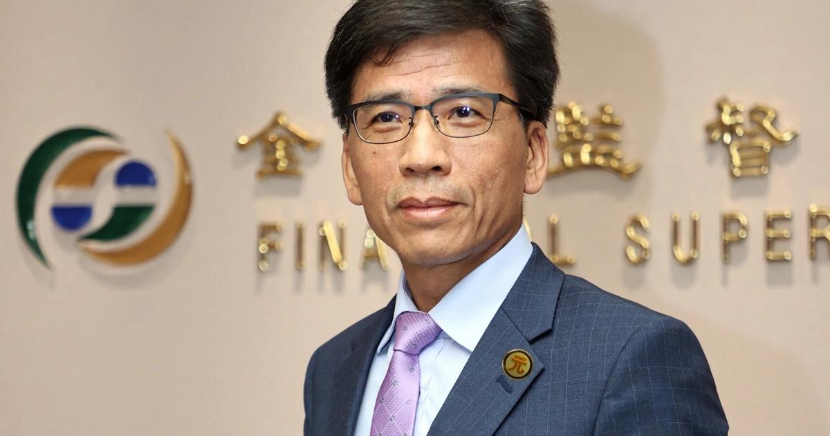 台灣有望發穩定幣？金管會：某家銀行有興趣，加密專法送立院時間待定金管會透露有銀行對發行穩定幣感興趣，持開放態度，並已與央行溝通。加密專法已報送政院，規定穩定幣僅限銀行發行。此舉顯示台灣力求不落後日韓，跟上穩定幣發展潮流。