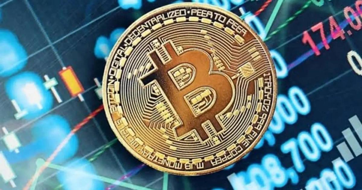 比特幣V反彈重回8.3萬鎂！CPI今晚公佈，市場會給出方向嗎比特幣在經歷劇烈震盪後重回 83,000 美元上方，美國現貨買盤與 ETF 資金卻明顯降溫，市場正嚴陣以待即將公佈的美國通膨數據。
