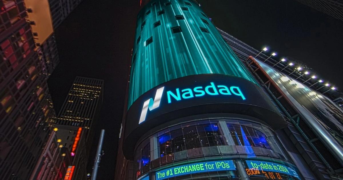 美國股票有望全上鏈？SEC擬開放交易所上架代幣化股票，那斯達克也申請美國SEC擬開放加密交易所上架代幣化股票，那斯達克已提交申請，有望實現股票 24 小時交易。但世界交易所聯合會警告代幣化股票缺乏核心股東權利，有潛在風險。