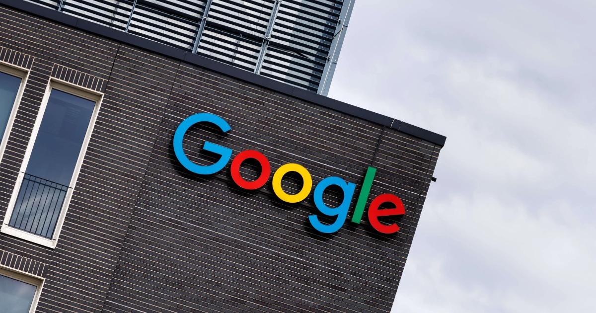 Google財經導入預測平台數據！輸入「比特幣會跌破10萬嗎」直接跳機率給你看Google Finance 導入 Polymarket 與 Kalshi 的即時預測數據，結合 Gemini AI 與 Deep Search，使用者可直接查詢未來事件機率。