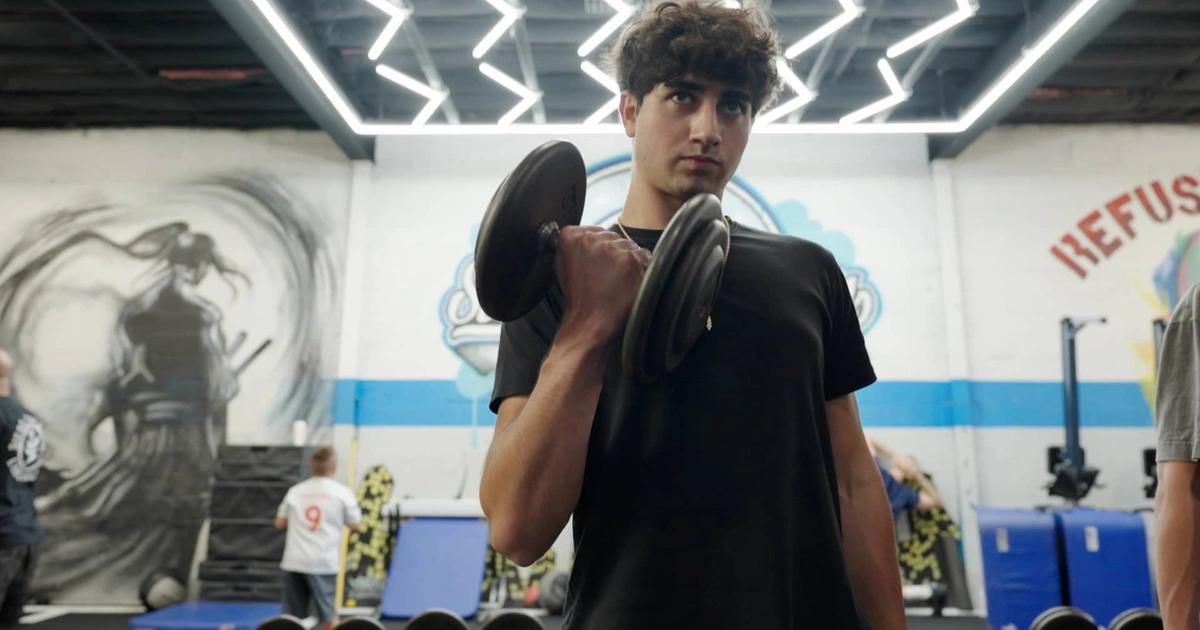 高中生靠生成AI APP賺翻！Cal AI下載量破830萬，月營收140萬鎂年僅 18 歲的 Zach Yadegari 開發 Cal AI，透過 AI 分析食物熱量與營養成份，短短一年累積 830 萬下載與 140 萬美元月毛利，成為爆紅的健康管理新創。