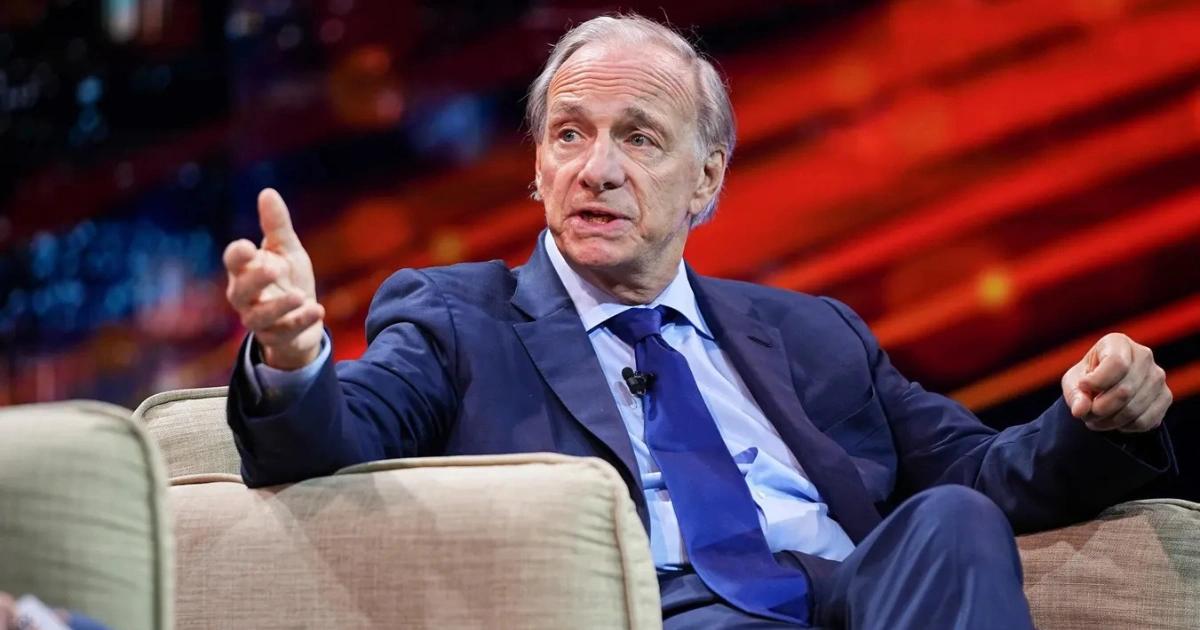 達利歐：貿易戰恐升級資本戰！美債或迎拋售危機，應配置黃金避險達里歐在達沃斯警告，貿易戰恐升級為「資本戰」，美債拋售與去美元化加速，動搖美元地位並推升黃金成為關鍵避險資產。