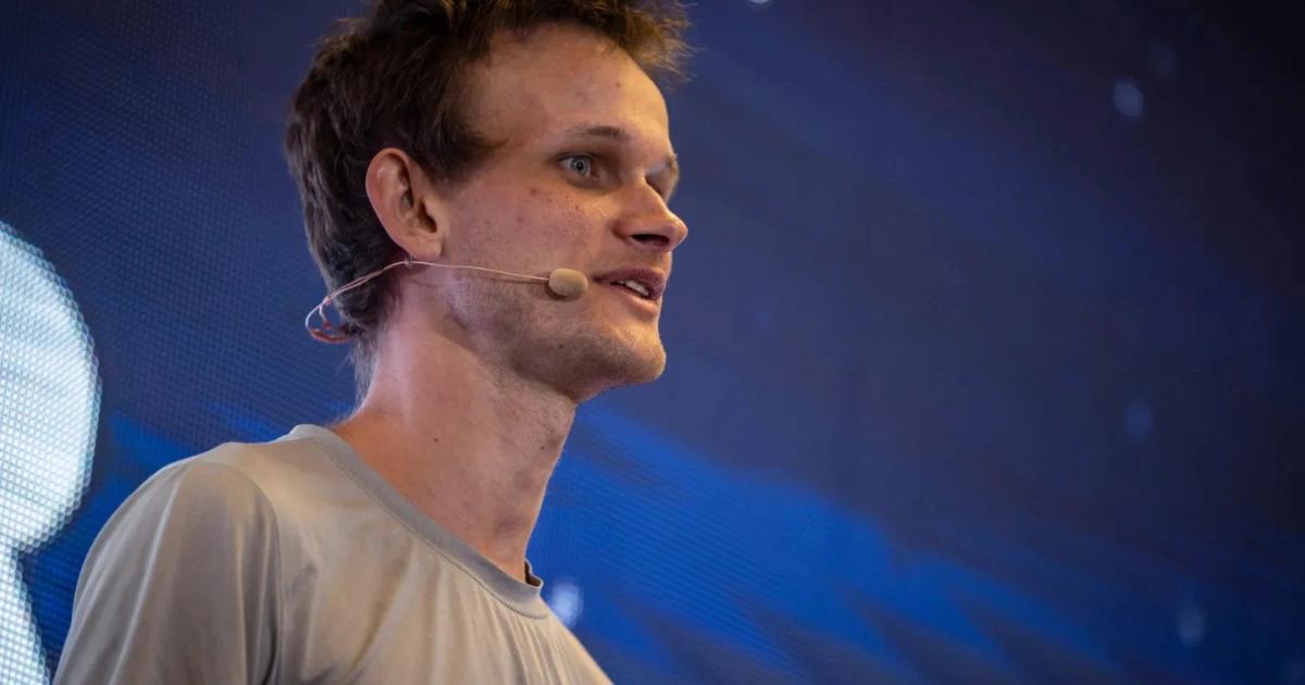 以太坊V神發表無信任宣言！點名中心化節點風險，呼籲守住去中心化底線Vitalik 與研究員發布「無信任宣言」，強調以太坊應回到去中心化核心，警告過度依賴中心化節點與雲端服務的風險，並呼籲開發者守住反審查與使用者主權的底線。