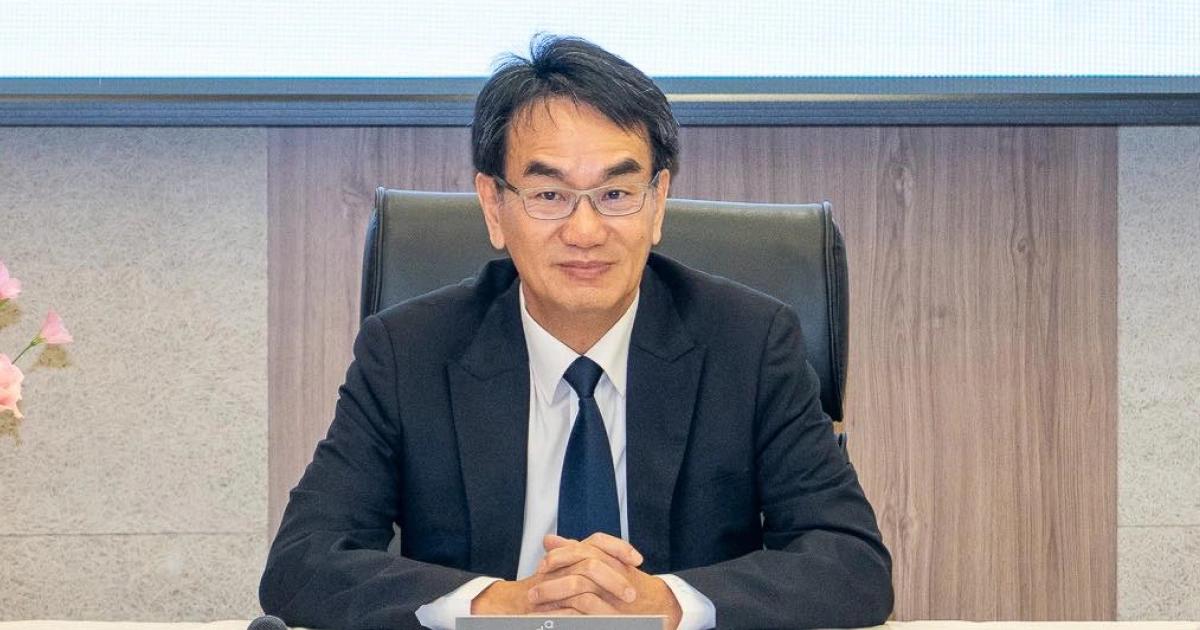 民眾瘋養龍蝦！數發部：AI代理人一定會融入公務，鴻海有意投資台灣算力｜AI代理人OpenClaw掀養龍蝦熱潮！數發部盼 AI 代理人融入公務，證實鴻海擬投資算力中心。為防資安風險，政府將推動主權 AI，確保技術自主。