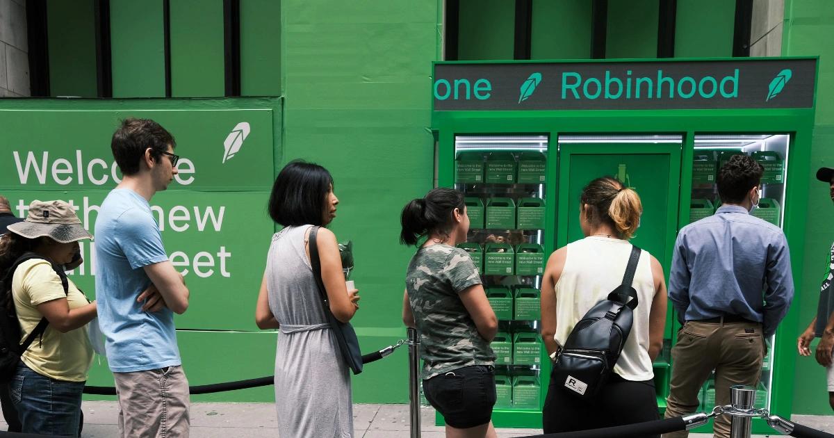 Robinhood靠收購進軍！2026啟動受監管預測交易所，挑戰加密與傳統玩家Robinhood 收購 MIAXdx 九成股權，正式跨入 CFTC 監管的預測市場，佈局 2026 年上線的新交易所，並與 Kalshi、Polymarket 等平台展開正面競爭。