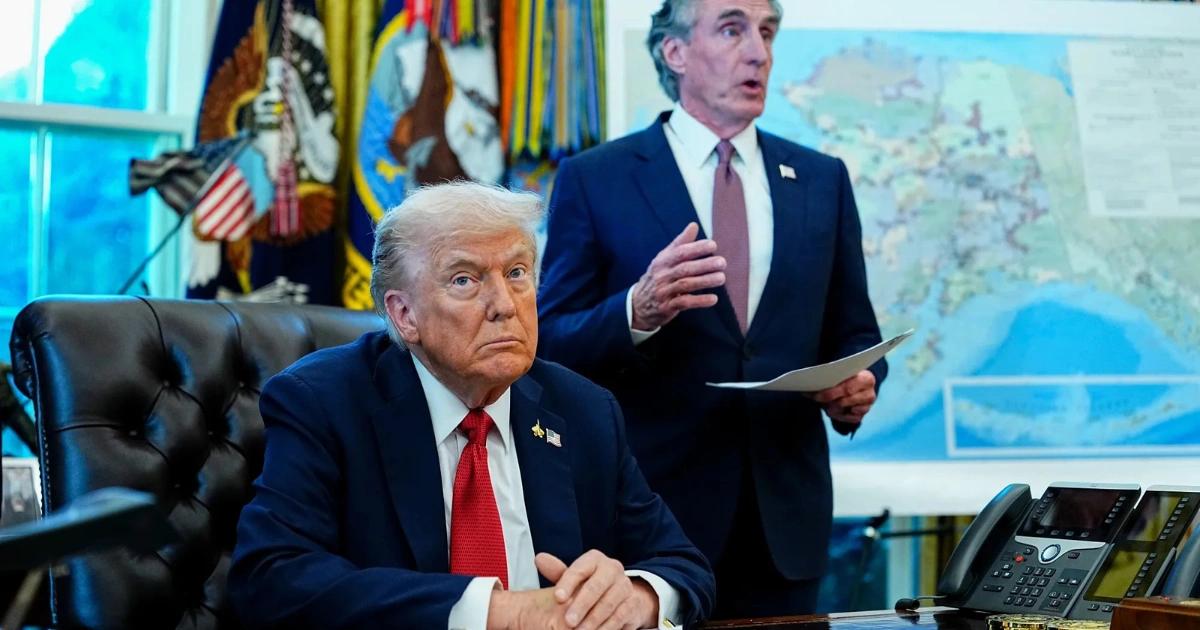 單日漲超200%！川普政府投資礦企Trilogy Metals，推翻拜登能源政策川普政府推翻拜登禁令，重新批准阿拉斯加安布勒公路計畫，並投資 3,560 萬美元入股礦產公司，強化美國能源主導與關鍵礦產供應鏈戰略。