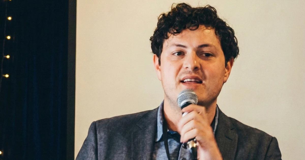 中本聰的支付夢變調！從比特幣到穩定幣，為何加密支付正變成銀行的附庸？中本聰的支付願景因穩定幣的中心化趨勢而變調。Dash商務總監表示，穩定幣正因監管轉嚴，淪為類銀行基礎設施，恐成為機構專用的下一個 SWIFT 系統，而非普惠金融工具。