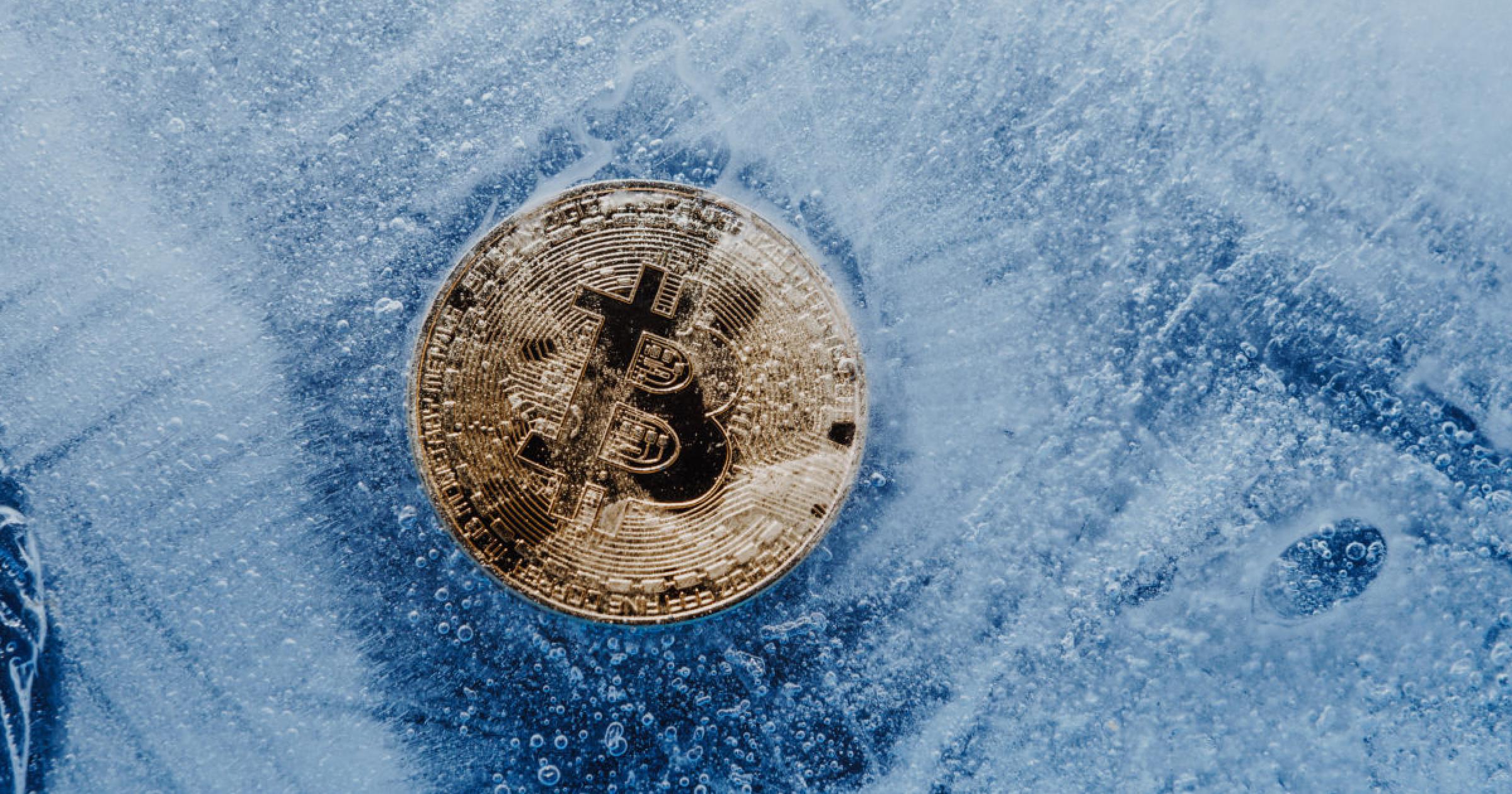 今年初炙手可熱的加密貨幣行情，突然從高點一夕崩跌，讓加密貨幣更加受到全球關注，面對這波嚴寒，如何再一次走出寒冬，開創下一個春天？分析｜加密貨幣崩跌歷史重演！幣圈要如何再次走出寒冬？