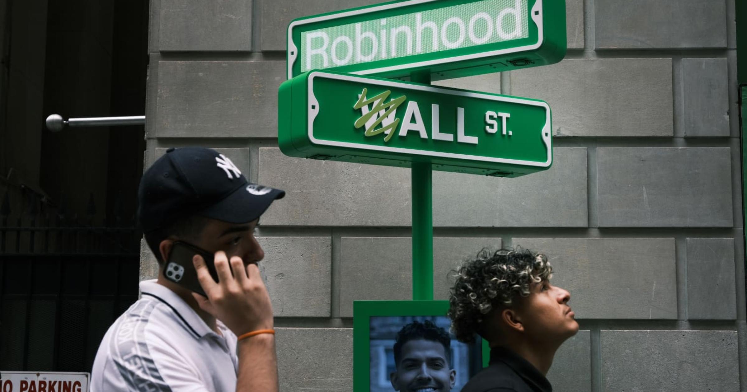 繼 4 月裁員 9% 後，知名美股券商 Robinhood 再度大幅削減人事，這次將裁員 23%，同時公佈第二季度財報。不敵熊市？Robinhood 將裁員 23%，今年股價已跌 48%