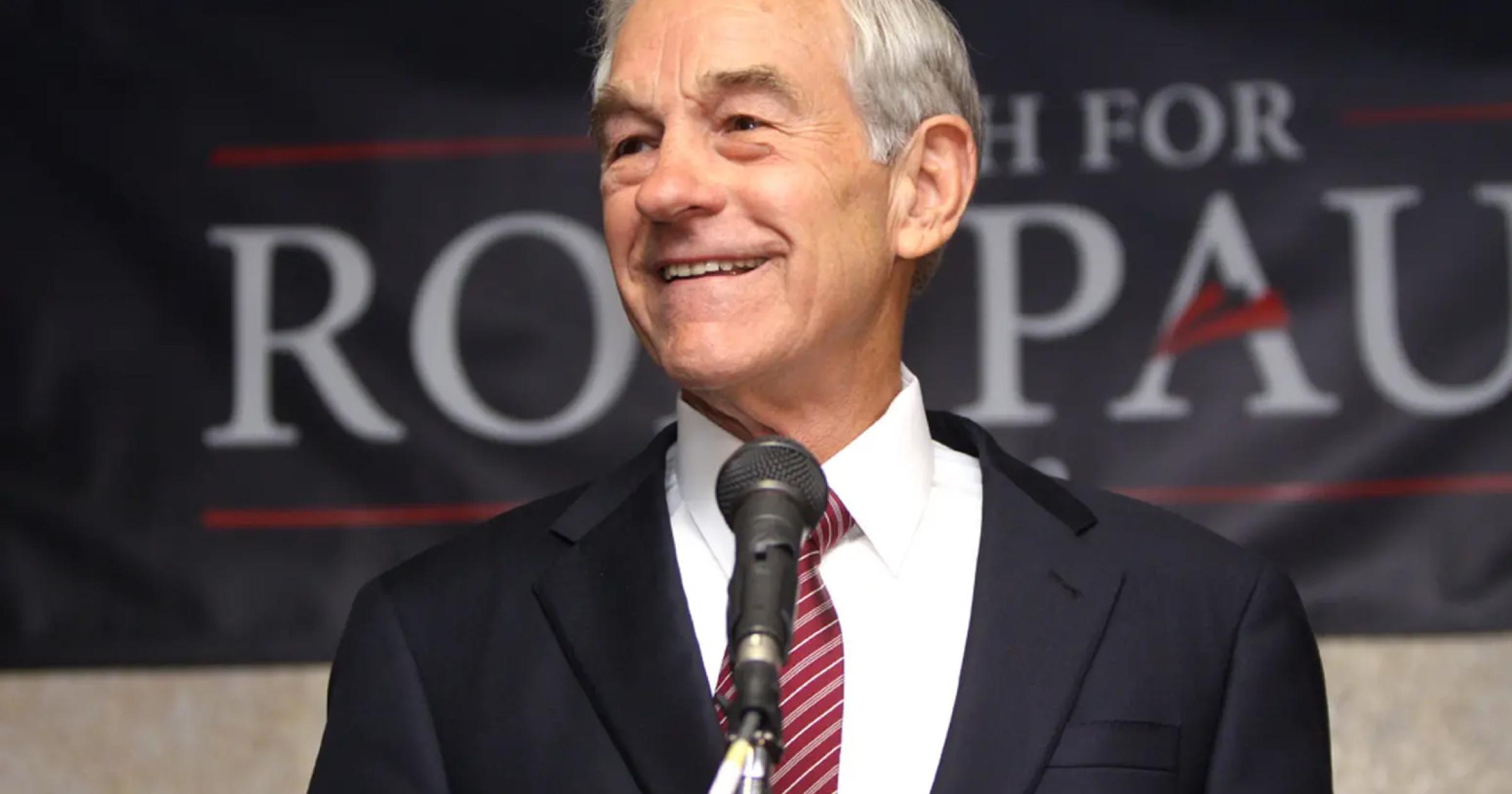 在高通膨和利率上升的背景下，加上食品、能源成本的上漲，以及股市表現不佳，美國經濟是否會陷入衰退的問題，一直是大眾討論的焦點。《降通膨法案》真能降通膨？美德州前議員直言「沒用」