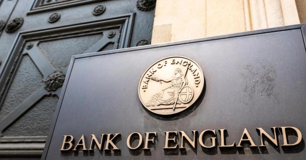 防衝擊銀行？英央行提議穩定幣持有限額，每人不能超過2萬英鎊！英國央行提出對英鎊穩定幣持有上限，個人限 2 萬英鎊、企業限 1,000 萬英鎊，並要求 40% 準備金存央行帳戶，防範金融流動性風險並平衡創新與穩定。