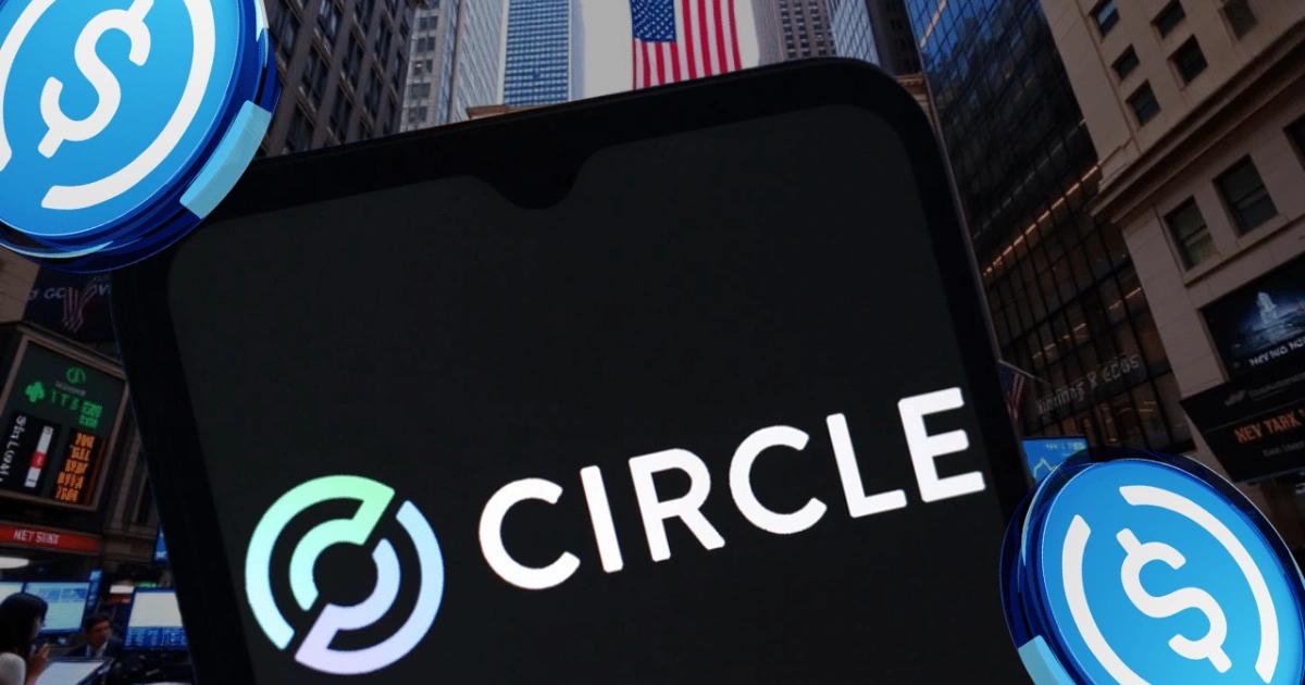 USDC發行商又出招！Circle申請信託執照，打造第一數位貨幣銀行Circle 申請成立聯邦信託銀行，推動 $USDC 儲備與鏈上資產託管布局，目標成為美國首家「數位貨幣銀行」。