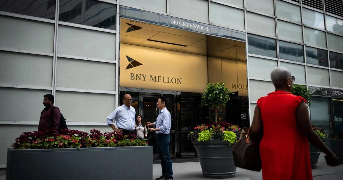 不發幣也能搶佔市場！紐約梅隆銀行：要成為穩定幣背後基建提供者BNY Mellon 強調不發幣，轉向穩定幣基礎設施布局，提供託管與結算服務，穩居新金融生態關鍵角色。
