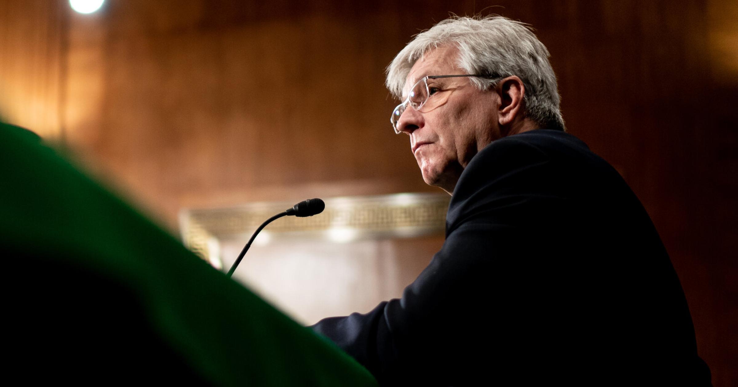 美聯準理事克里斯托弗·沃勒提到，他支持在每一次會議升息 2 碼，直到通漲壓力消退，數據顯示，美國儲蓄已暴跌至上次大蕭條以來的新低。 美聯準理事呼籲升息 2 碼，美國儲蓄數據暴跌 