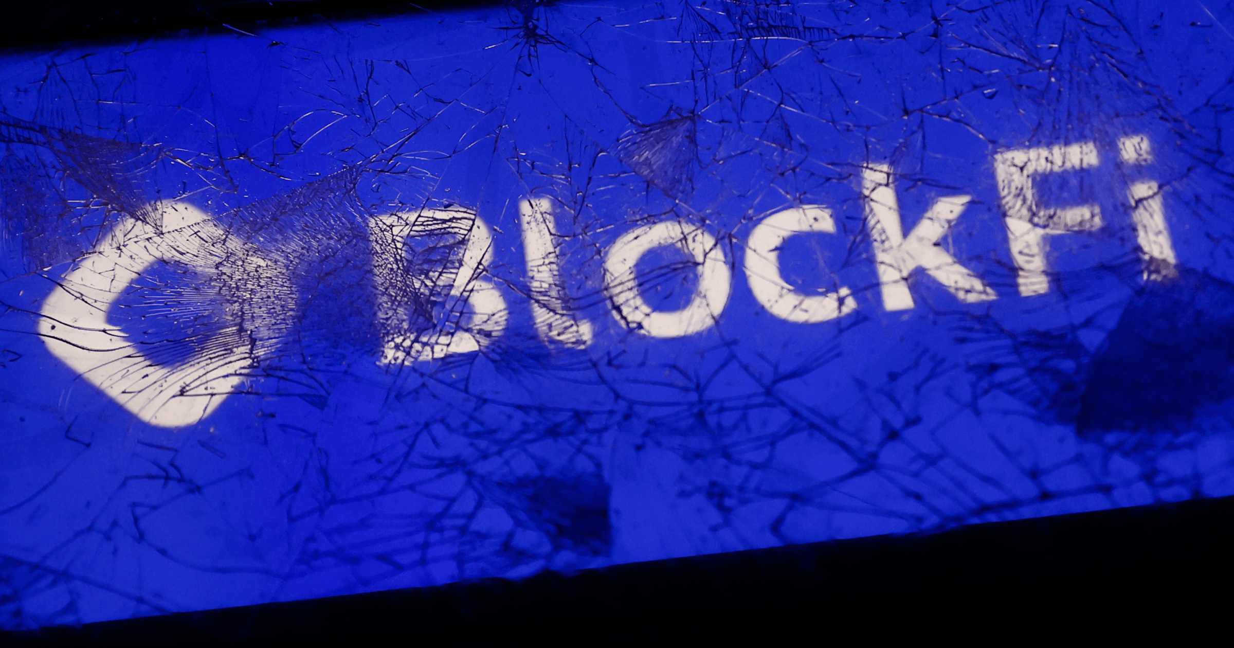 FTX 破產後，又一加密貨幣平台倒下了。BlockFi 昨日宣告破產，但破產文件顯示，BlockFi 與 FTX 有千絲萬縷的關係，甚至連 SEC 也被牽扯進來，究竟發生了什麼？BlockFi破產整理｜FTX竟是債權人？還告上SBF？2重點一次看