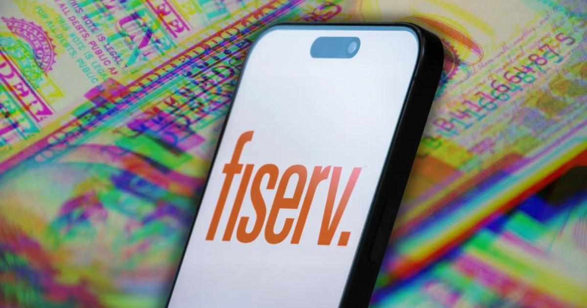 支付巨頭Fiserv結盟PayPal！推出FIUSD，希夫警告：穩定幣有風險支付巨頭 Fiserv 宣布年底前推出建構於 Solana 上的穩定幣 $FIUSD，攜手 PayPal 強化跨境支付，並整合合規與風控機制，加速金融數位轉型。