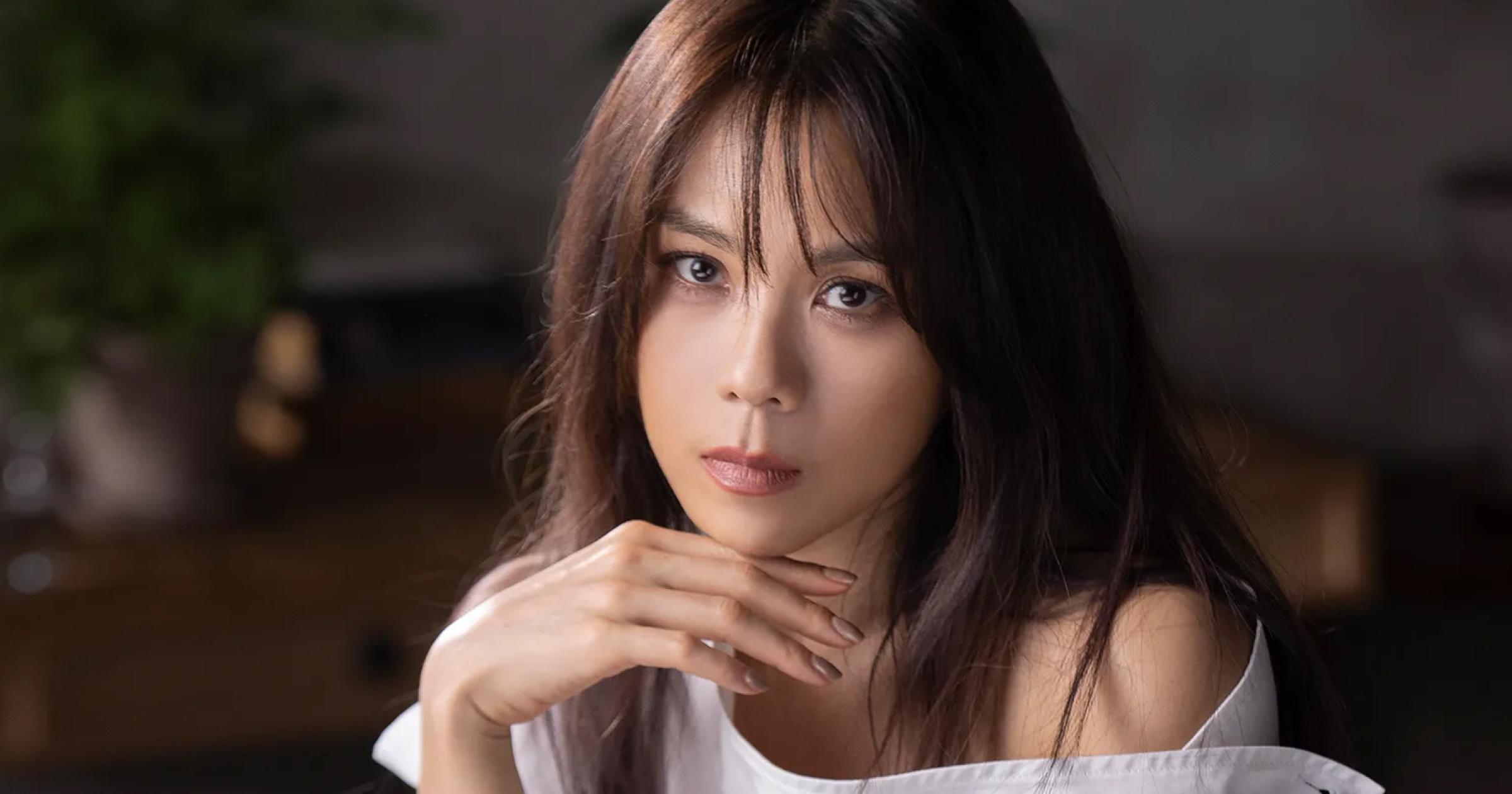 曾拿下三次金曲獎最佳女歌手的蔡健雅首度跨界 NFT，將於今天發行兩個音樂、插圖 NFT「Loulou Song(Demo)」。金曲歌后蔡健雅首度跨足 NFT！未公開 DEMO 即將限量發售