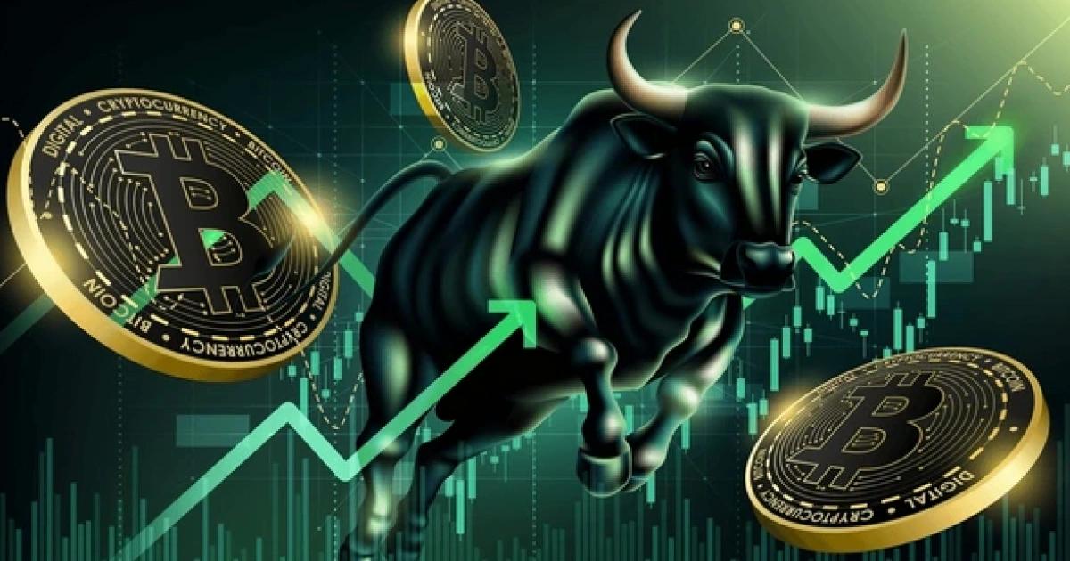 比特幣衝12萬空頭大爆倉！市場進入新累積階段，分析師預測下一步價位比特幣回歸12萬美元，期貨未平倉合約創326億美元新高。市場進入新累積階段，長期持有者賣壓減緩。空頭遭爆倉逾3億美元，分析師看好 Uptober 行情。