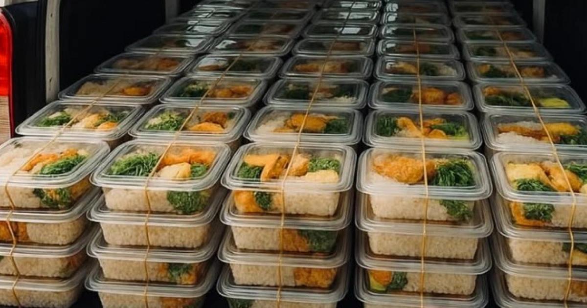 花蓮光復災情引關注！有人用AI生成假圖騙流量，AI時代媒體識讀更難了？花蓮光復鄉遭潰堤災情，社群上出現利用 AI 生成的救災假圖，搭配感人文案騙取流量。此舉被網友怒批消費災難，並凸顯 AI 假資訊對媒體識讀能力構成嚴峻挑戰。