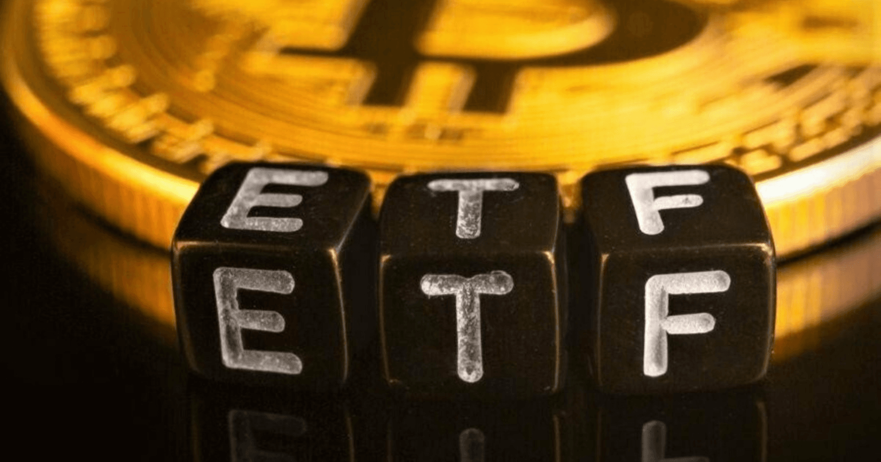 本文介紹比特幣現貨ETF和比特幣期貨ETF的不同，並探討它們對比特幣市場的影響。基於比特幣現貨的ETF可能吸引更多大型機構參與，為市場帶來增量資金。比特幣 ETF 將在這個月通過？3 分鐘讓你搞懂 ETF 和現貨的差別