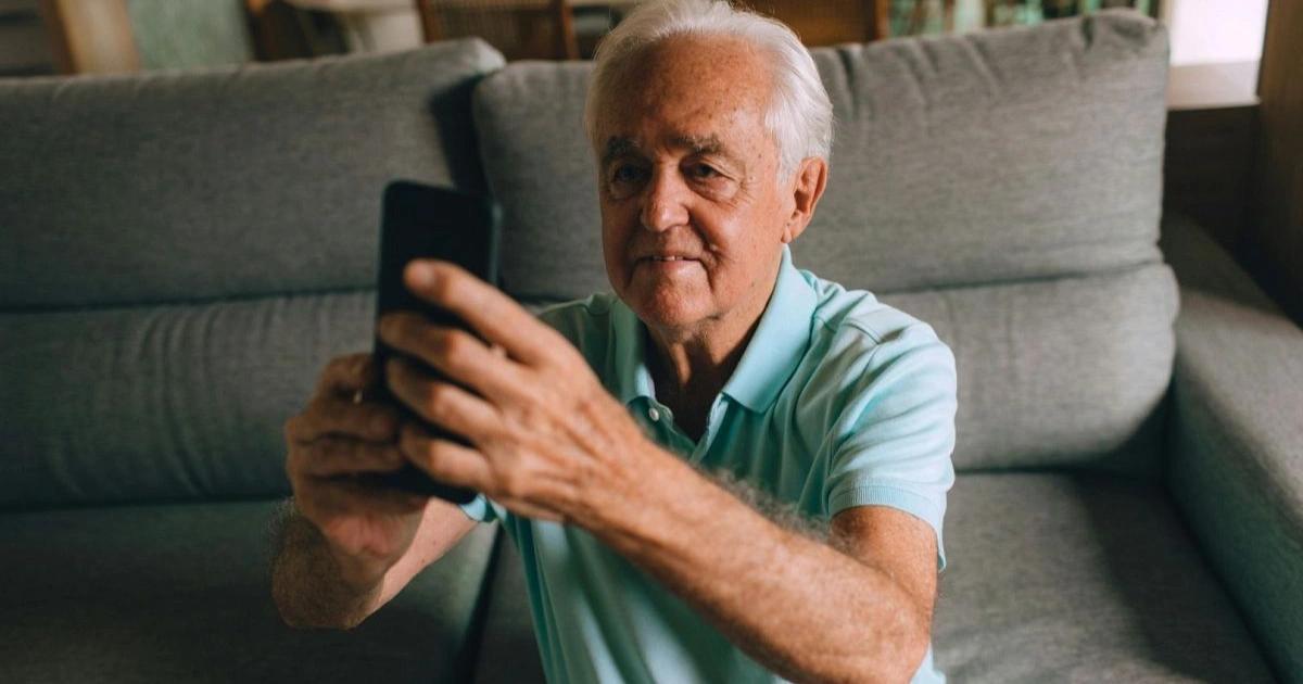 想知道你幾歲會生病？這款AI告訴你答案，還能推算存活率！AI 預測模型 Delphi-2M 可預測超過 1,000 種疾病，模擬未來 20 年健康風險，並揭示生活習慣與疾病關聯，為個人與政策提供決策依據。