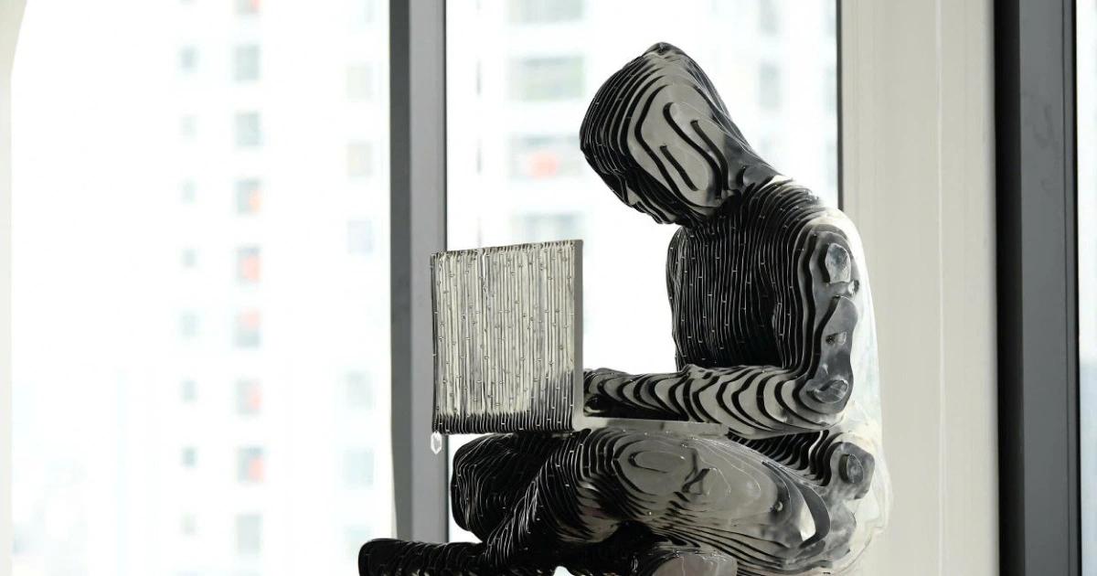 全球第4座中本聰雕像將揭曉！設計團隊透露地點在亞洲，可能是台灣嗎全球第四座中本聰雕像將揭曉，設計團隊透露地點在亞洲，引發網友猜測。目前全球已有 3 座雕像，分別位於瑞士盧加諾、薩爾瓦多與日本東京。