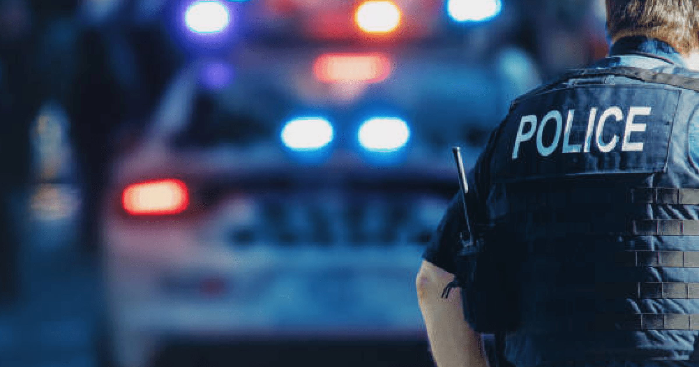 近日，彰化縣一名員警在遭到網路投資詐騙後，竟然選擇「認賊作父」，不僅加入詐騙集團提供人頭帳戶，還充當「車手」提領現款。 詐騙更好賺？彰化交警遭詐百萬「認賊作父」加入詐團，當車手狂撈 148 萬