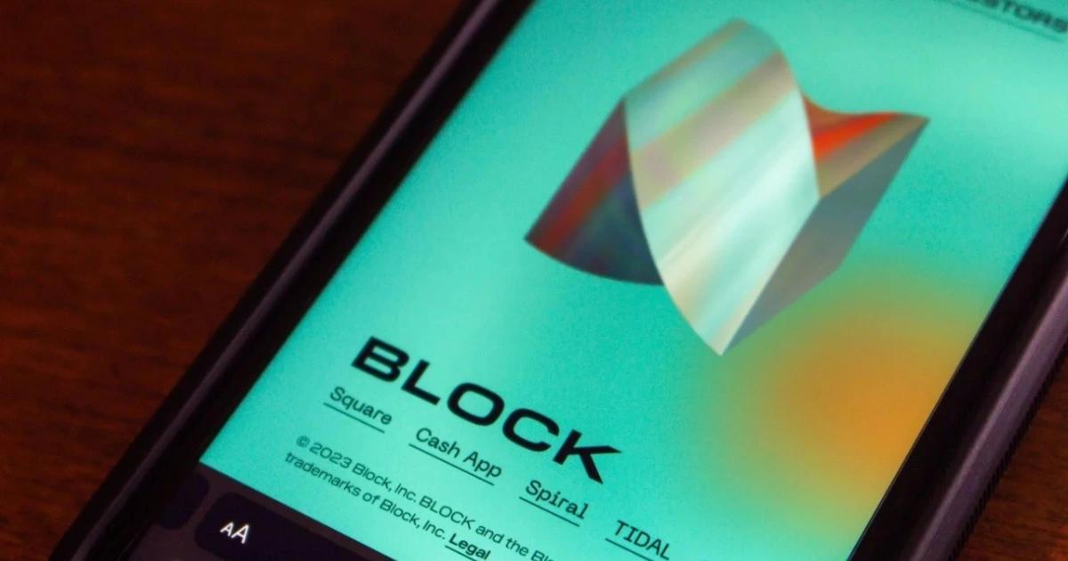 推特創辦人Block公司將加入標普！每月定投比特幣，獲利率288%Jack Dorsey 旗下 Block 將加入標普 500 指數，凸顯加密與金融科技影響力，持有 8,584 枚比特幣，未實現收益達 7.5 億美元，獲利率高達 288%。