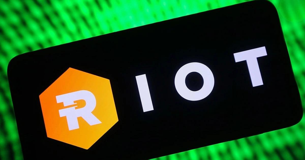 加密礦商為AI轉型備糧？Riot狂賣比特幣，2個月套現2億美元Riot 為布局 AI 資料中心出售 2,201 枚比特幣，顯示礦商資金正轉向 AI，並加劇比特幣市場賣壓。