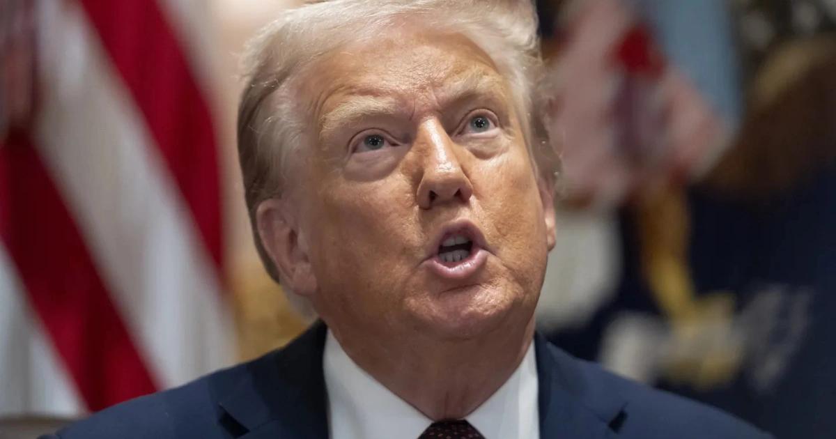 川普關稅非法！有可能退還？川普不服：仍然有效，要用關稅造福國家美國上訴法院裁定川普多數全球關稅為非法，恐導致貿易協議無效及退稅潮，川普強硬表示將上訴至最高法院，堅稱關稅依然有效。