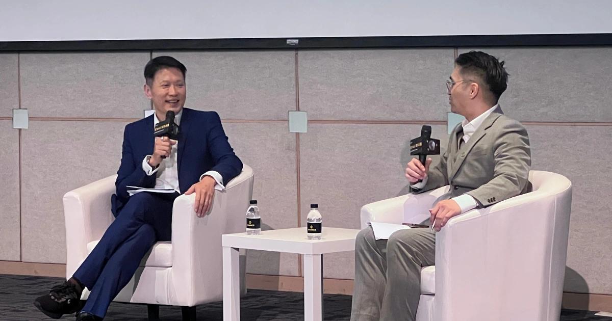 幣安CEO首場中文演講：透露曾在屏東當兵，看好台灣鏈結國際潛力幣安執行長鄧偉政首度以中文演講，讚揚台灣高科技潛力並強調智慧監管與國家數位資產儲備，期盼深化與台灣合作，共築虛擬資產生態。