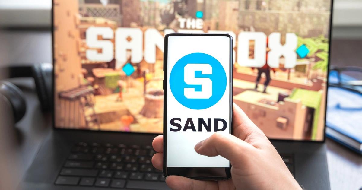Sandbox元宇宙夢碎！創辦人下台、裁掉大半員工，Animoca全面接管The Sandbox 兩位創辦人退位、裁員逾半，代幣重挫 95%，象徵元宇宙黃金年代終結，Animoca 策略轉向迷因幣與 IPO 籌備階段。