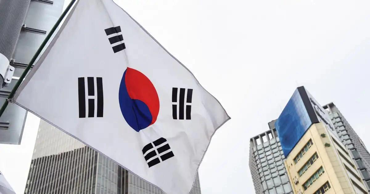 加密借貸風險激增，韓國FSC祭出重拳，全面暫停交易所借貸服務韓國金融監管機構全面暫停加密貨幣借貸服務，防範槓桿風險並整頓市場秩序，未來將制定新指引規範業者行為。