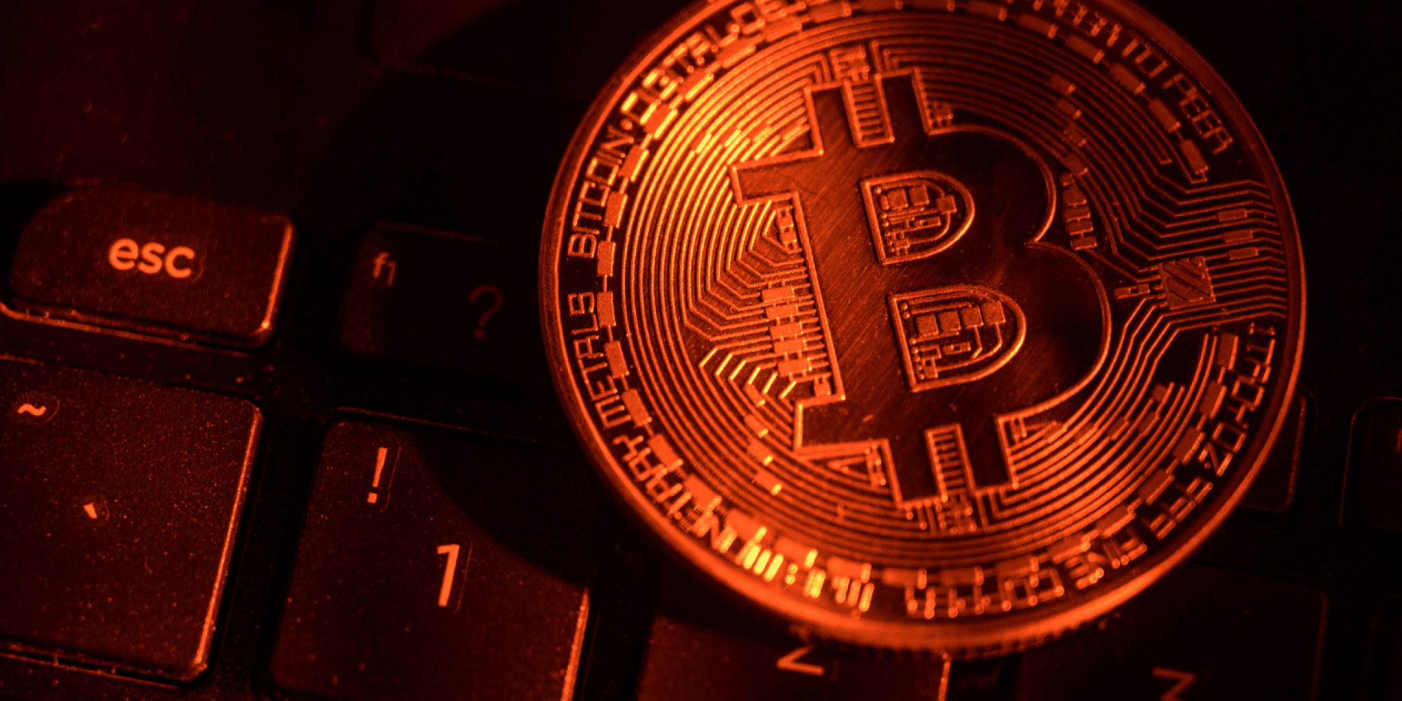 美聯準（FED）確定將聯邦基準利率穩定在 5.25% 至 5.5% 之間，與預期不符，與此同時市場避險情緒升溫，比特幣一度跌破 57,000 美元。 美聯準 5 月確定不降息！市場避險情緒升溫，分析師：比特幣恐跌到「這點位」 