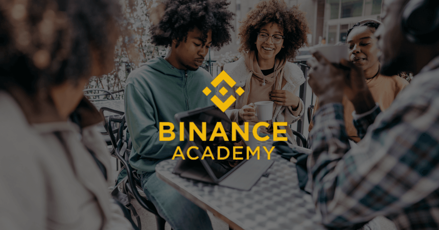 加密教育走進校園！幣安學院合作超 200 所大學，教你如何實現財務自由？幣安學院與區塊鏈中心合作，將區塊鏈教育引入全球200多所大學，旨在教育100萬學生區塊鏈和合規知識。課程涵蓋Web3、分散式帳本技術、Solidity開發和法規課程，促進加密貨幣理解並推動產業發展。