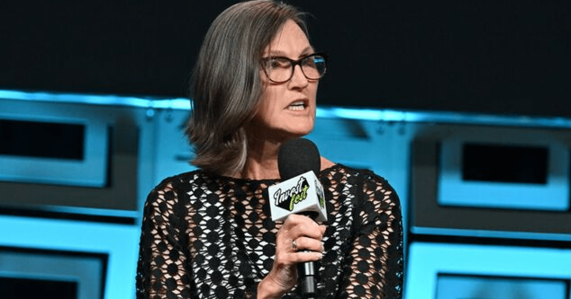 由女股神 Cathie Wood 帶領的方舟投資，在一份名為「Big idea 2024」的報告中，針對新一年的比特幣發展，做了詳細的調查報告。 女股神教你買比特幣！方舟揭 2024 年「4 大利好」，最佳投資配置是多少？ 