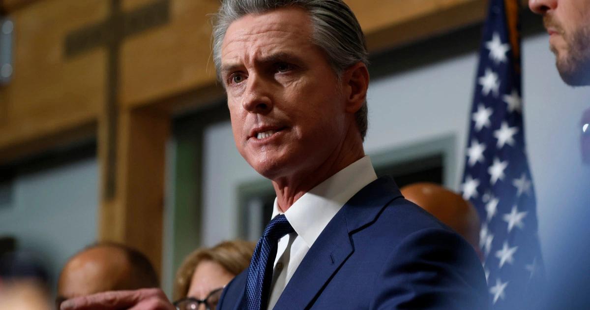 反擊川普發幣割人？加州州長準備發川普貪腐幣，用迷因幣對抗迷因幣加州州長紐森宣布推出「川普貪腐幣」，以迷因幣形式諷刺川普在加密貨幣領域的投資與政策利益衝突，掀起一場政治幣圈對決風暴。