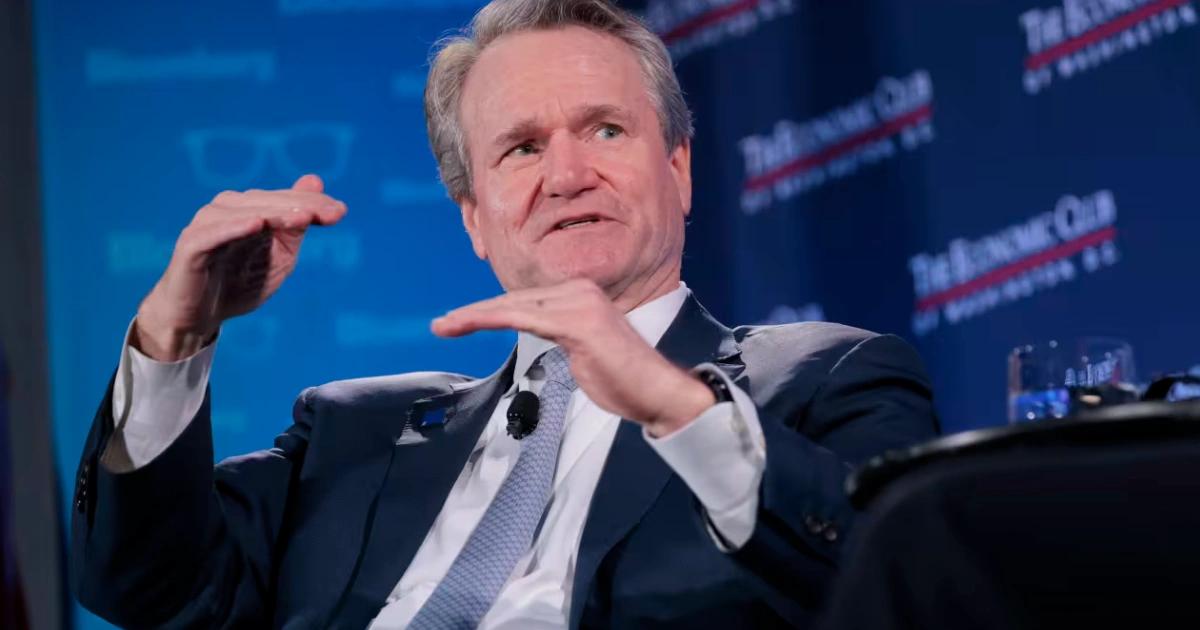 美國銀行CEO警告：穩定幣恐吸走6兆美元存款，衝擊銀行放貸能力美銀警告，若強制生息穩定幣配息，恐引發高達 6 兆美元存款外流，衝擊銀行放貸能力，並加劇金融體系與加密產業的制度對抗。