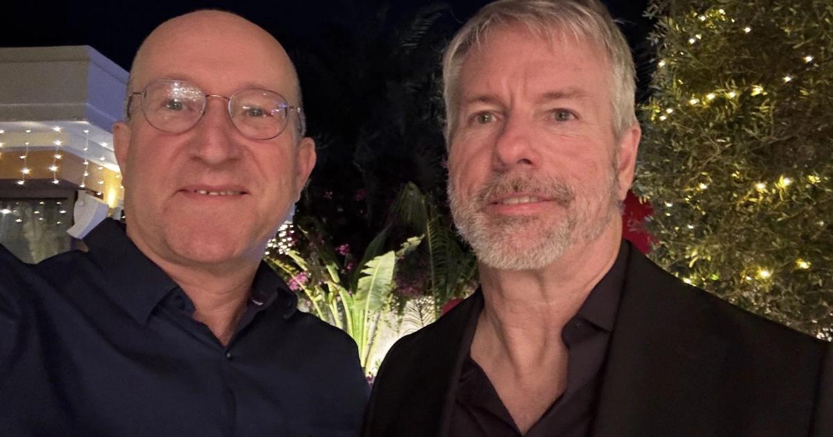 比特幣該不該更隱私？微策略創辦人反對，Zcash社群批「無視初衷」Saylor 反對為比特幣加入強隱私功能，憂心引發政府封殺；Zcash 等隱私派則主張隱私與合規可並存，使辯論成為加密貨幣未來定位的核心議題。